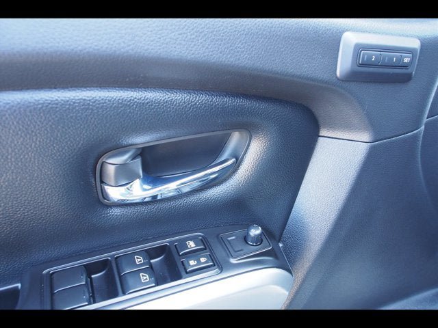 Used 2019 Nissan Titan PRO-4X w/ Pro-4x Convenience Package AWD/4WD image 21
