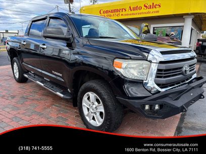 Used 2015 Toyota Tundra SR5 w/ SR5 Upgrade Package