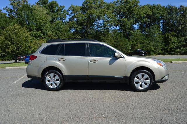 Used 2010 Subaru Outback 2.5i Limited AWD/4WD image 60