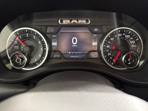 Used 2019 RAM 1500 Laramie AWD/4WD image 18