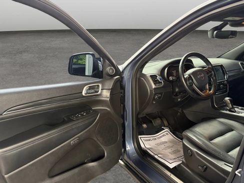 Used 2020 Jeep Grand Cherokee Limited AWD/4WD image 11