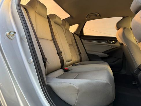 Used 2018 Honda Accord LX image 13