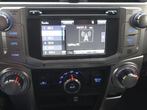 Used 2017 Toyota 4Runner SR5 image 32