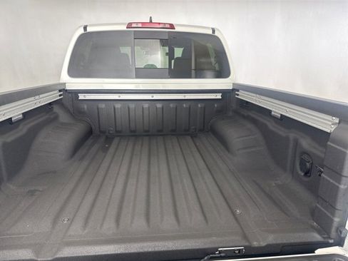 New 2026 Nissan Frontier SV w/ SV Convenience Package image 25