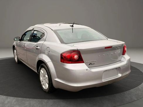 Used 2013 Dodge Avenger SE image 5