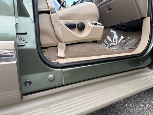 Used 2002 Ford Excursion Limited image 22