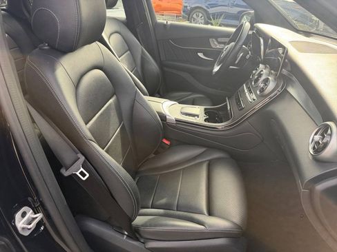 Used 2022 Mercedes-Benz GLC 300 image 26