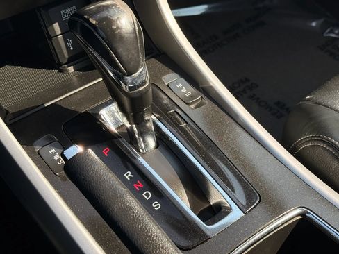 Used 2015 Honda Accord Touring image 28