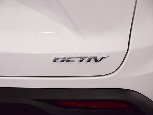 New 2025 Chevrolet Trax ACTIV image 12