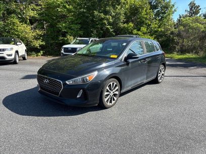 Used 2018 Hyundai Elantra GT w/ Style Package 02