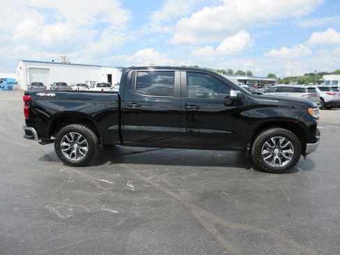Certified 2023 Chevrolet Silverado 1500 LT AWD/4WD image 4