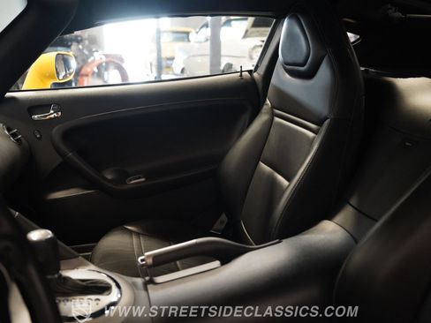 Used 2009 Pontiac Solstice Coupe w/ Premium Package image 38