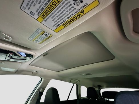 Used 2025 Subaru Outback Premium image 27