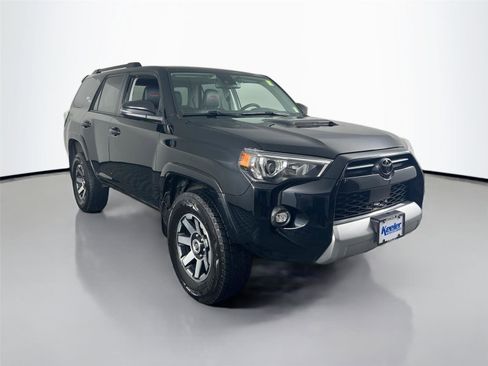 Used 2022 Toyota 4Runner TRD Off-Road Premium image 8