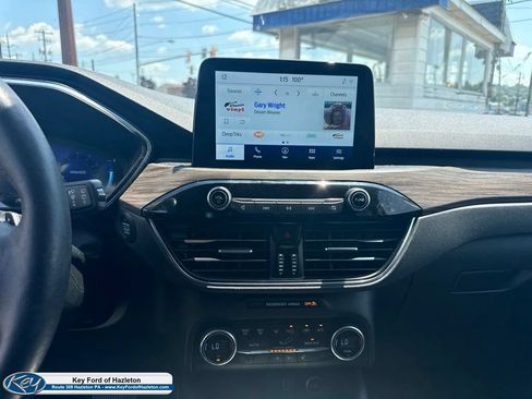 Used 2020 Ford Escape Titanium AWD/4WD image 26
