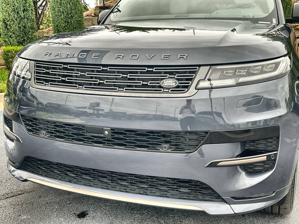Certified 2026 Land Rover Range Rover Sport Dynamic SE AWD/4WD image 9