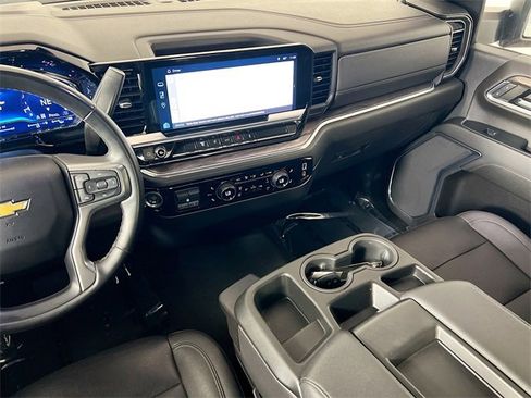 Used 2024 Chevrolet Silverado 2500 LTZ image 22