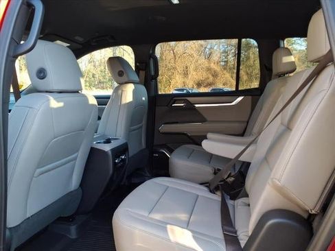 New 2026 GMC Acadia Elevation image 19