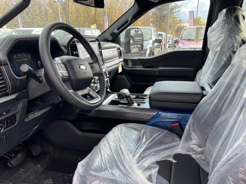 New 2025 Ford F150 Lariat w/ Equipment Group 501A Mid image 7