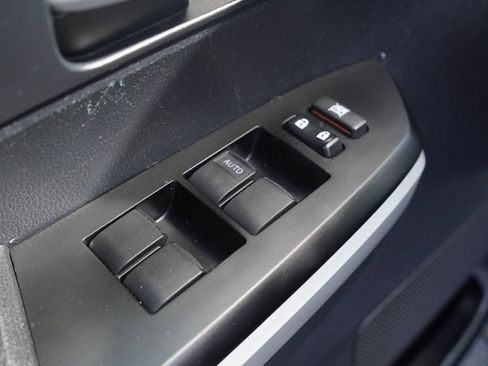 Used 2015 Toyota Tundra SR5 RWD image 12