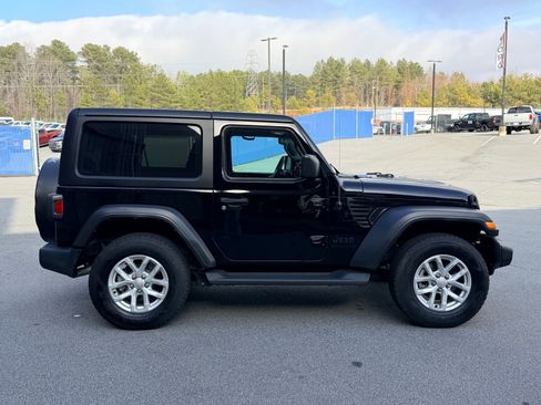Used 2023 Jeep Wrangler Sport S image 11