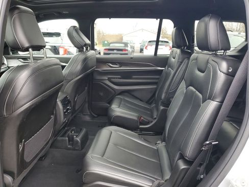 Used 2024 Jeep Grand Cherokee L Limited w/ Luxury Tech Group II image 31