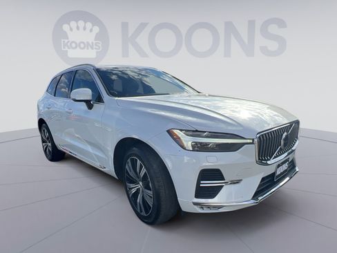 Used 2022 Volvo XC60 B5 Inscription w/ Climate Package image 10