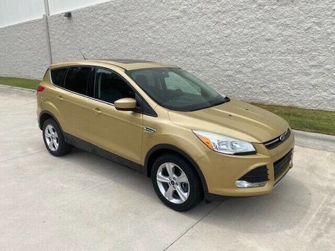 Used 2014 Ford Escape SE image 9