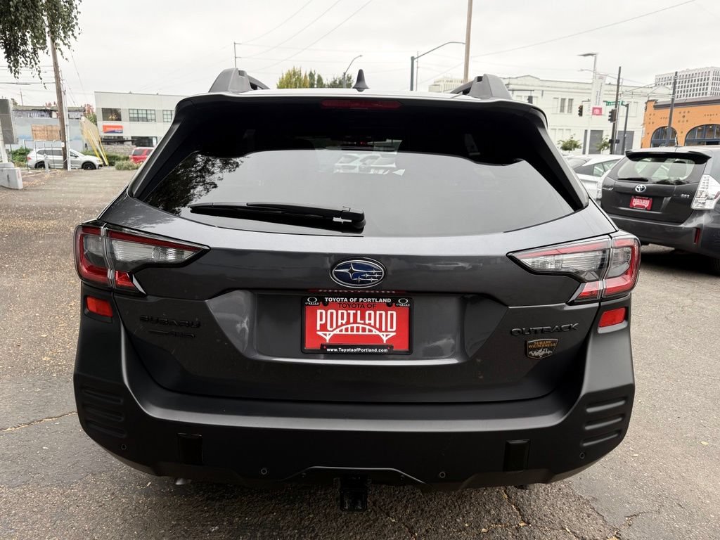 Used 2025 Subaru Outback Wilderness AWD/4WD image 5