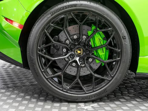 Used 2024 Lamborghini Huracan Tecnica RWD image 45