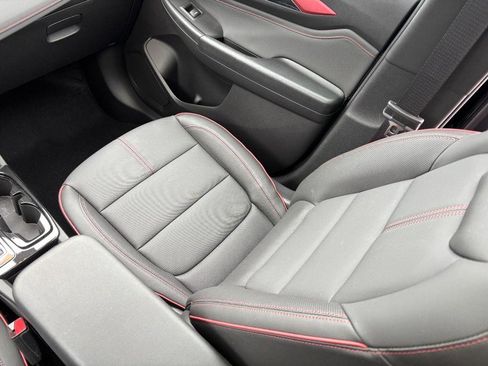 Used 2025 Chevrolet TrailBlazer RS w/ Convenience Package image 15