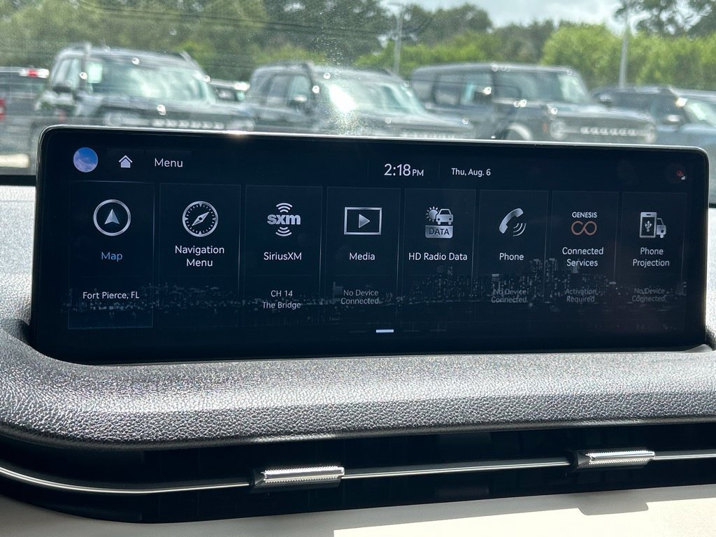 Used 2023 Genesis GV70 2.5T w/ Select Package AWD/4WD image 32
