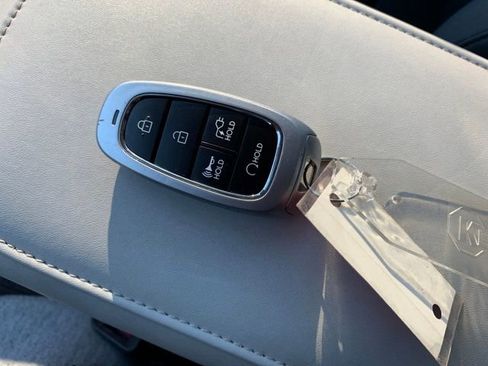 Used 2022 Hyundai Ioniq 5 SE image 28