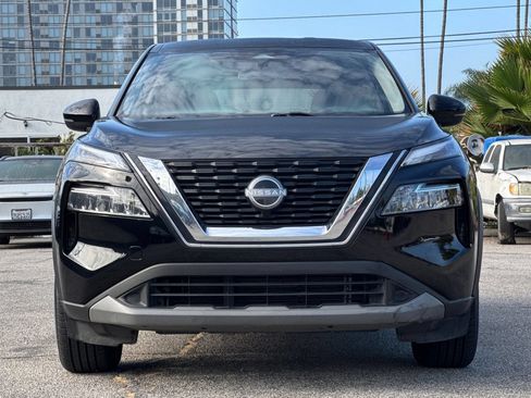 Used 2023 Nissan Rogue SV FWD image 9