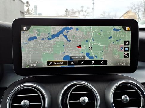 Used 2022 Mercedes-Benz GLC 300 4MATIC image 15