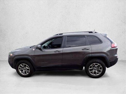 Used 2020 Jeep Cherokee Trailhawk w/ Cold Weather Group AWD/4WD image 2