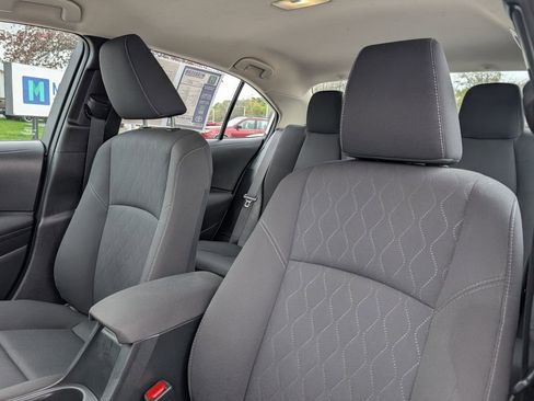 Used 2023 Toyota Corolla LE FWD image 17