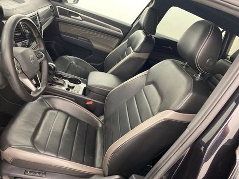 Used 2021 Volkswagen Atlas Cross Sport SEL image 14