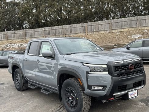 New 2026 Nissan Frontier PRO-4X w/ Pro-4x Convenience Package image 2