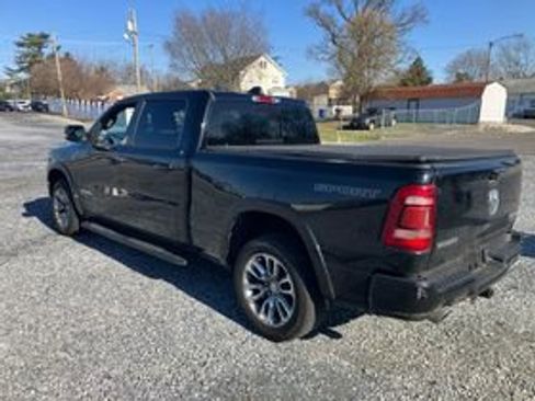 Used 2022 RAM 1500 Laramie w/ Sport Appearance Package image 7