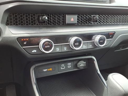 Certified 2025 Honda CR-V EX image 18