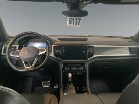 Used 2020 Volkswagen Atlas Cross Sport SEL R-Line image 9