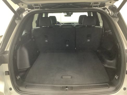 New 2026 Jeep Grand Cherokee Altitude AWD/4WD image 8