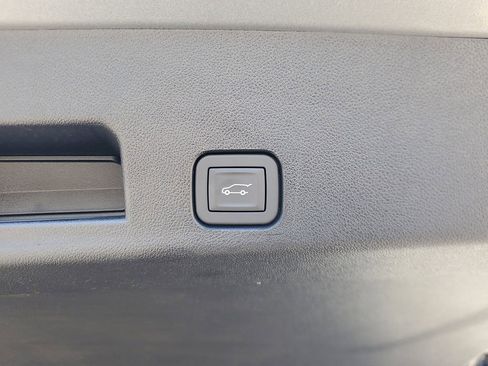 New 2026 Chevrolet Traverse LT w/ Driver Confidence Package image 7