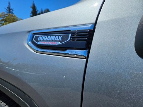 New 2026 GMC Sierra 1500 SLT AWD/4WD image 10