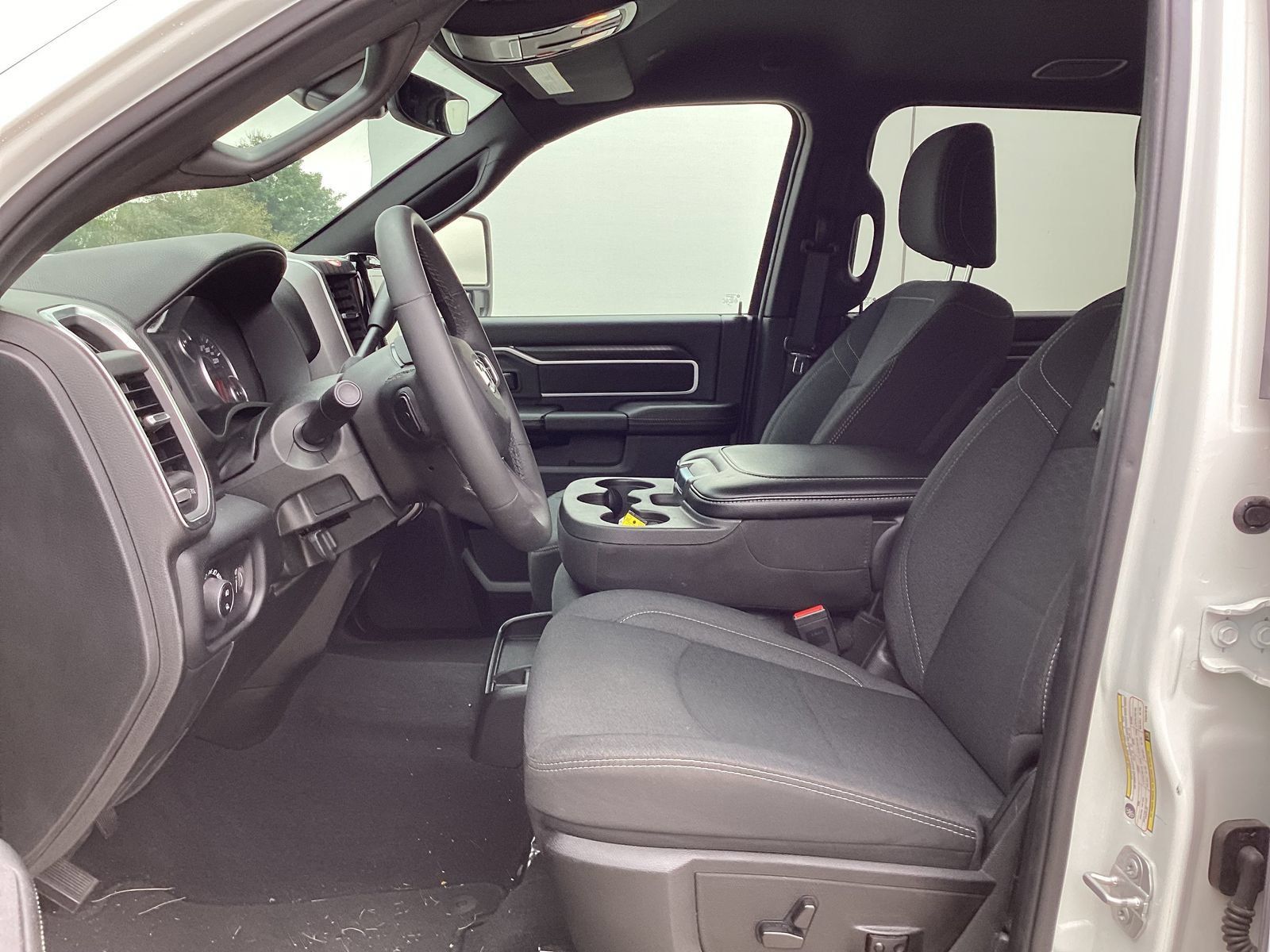 Used 2026 RAM 2500 Big Horn AWD/4WD image 5