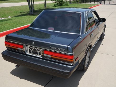 Used 1987 Toyota Cressida Sedan RWD image 14