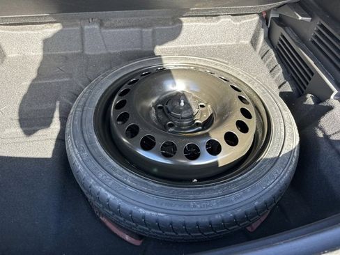 Used 2024 Chevrolet TrailBlazer RS image 41