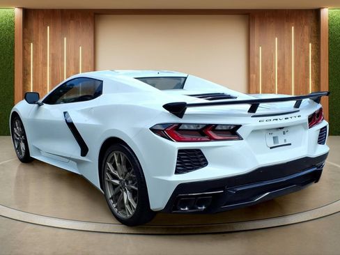 Used 2025 Chevrolet Corvette Stingray Preferred Conv w/ Z51 Performance Package RWD image 28