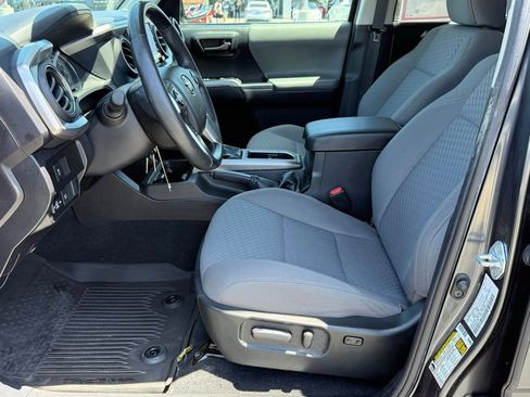 Certified 2022 Toyota Tacoma SR5 RWD image 18
